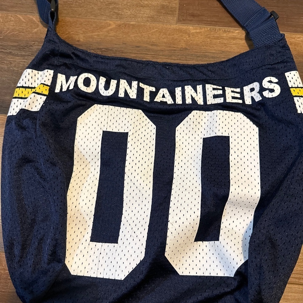 WEST VIRGINIA MOUNTAINEERS Purse Football Jersey cross body NCAA Sewn logo - Picture 2 of 7